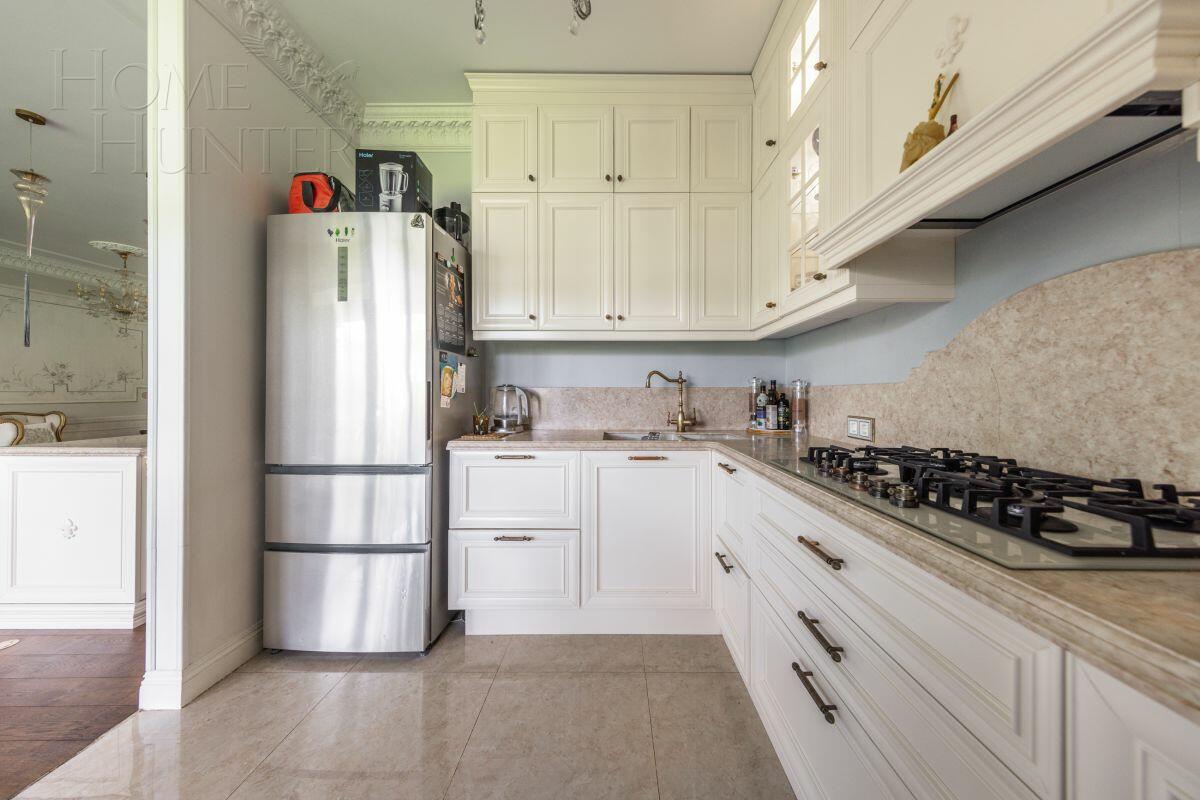 3-этажный таунхаус 250 м² с отделкой