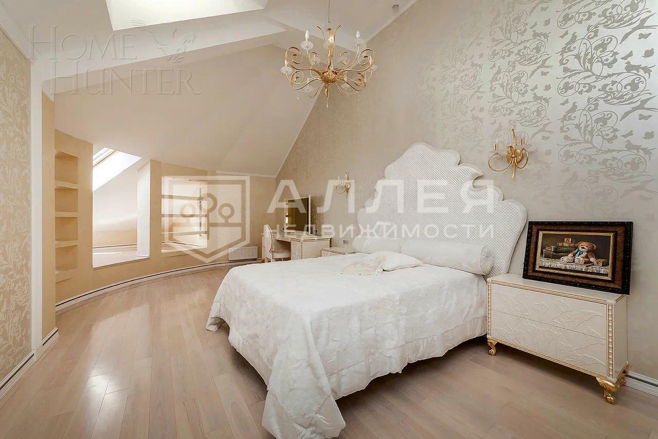 3-этажный коттедж 768 м² с отделкой