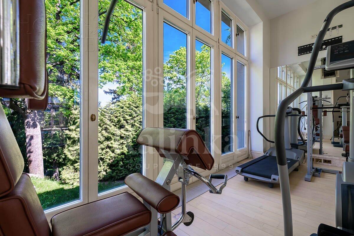 3-этажный коттедж 1 645 м² с отделкой