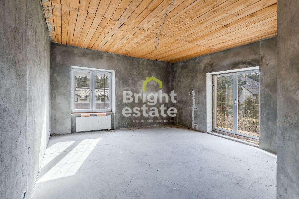 2-этажный коттедж 890 м² без отделки