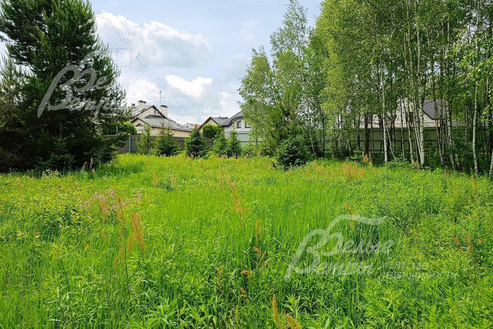 Участок 32.2 сот. в охраняемом поселке