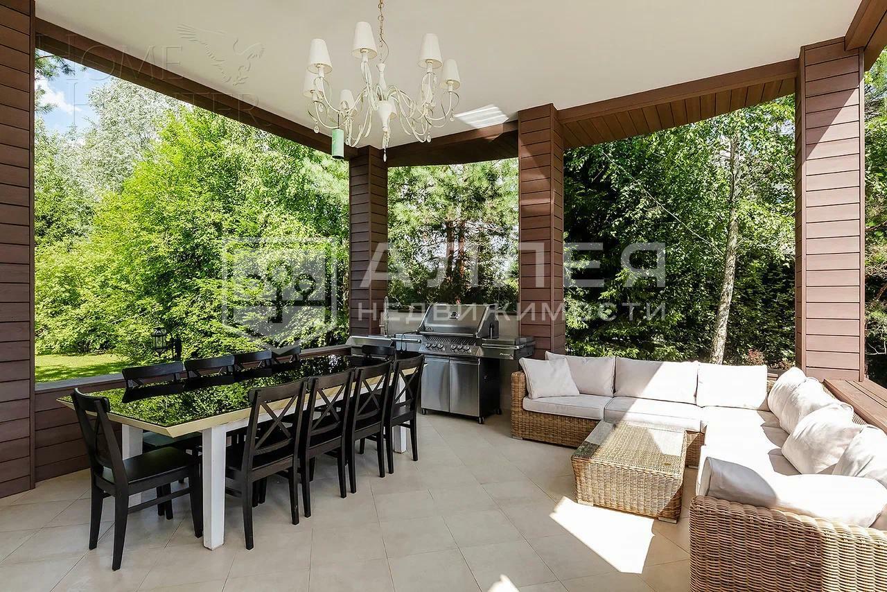 3-этажный коттедж 768 м² с отделкой