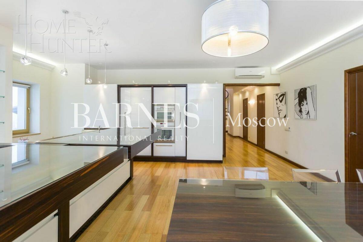 2-УРОВНЕВЫЙ ПЕНТХАУС С ОТДЕЛКОЙ 260 М² НА 38 ЭТАЖЕ