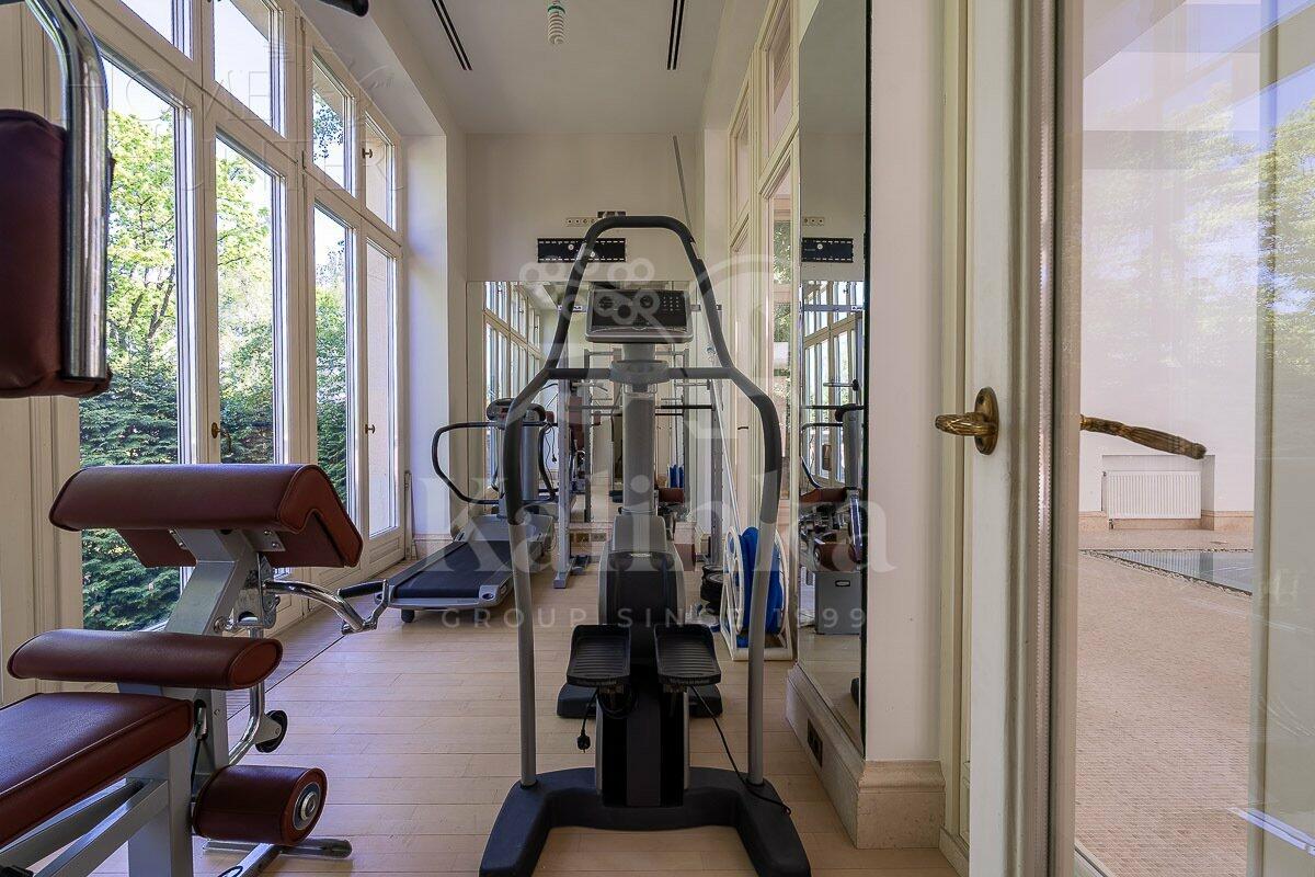 3-этажный коттедж 1 645 м² с отделкой