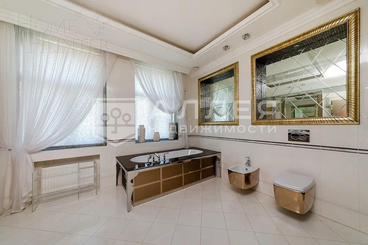 3-этажный коттедж 768 м² с отделкой