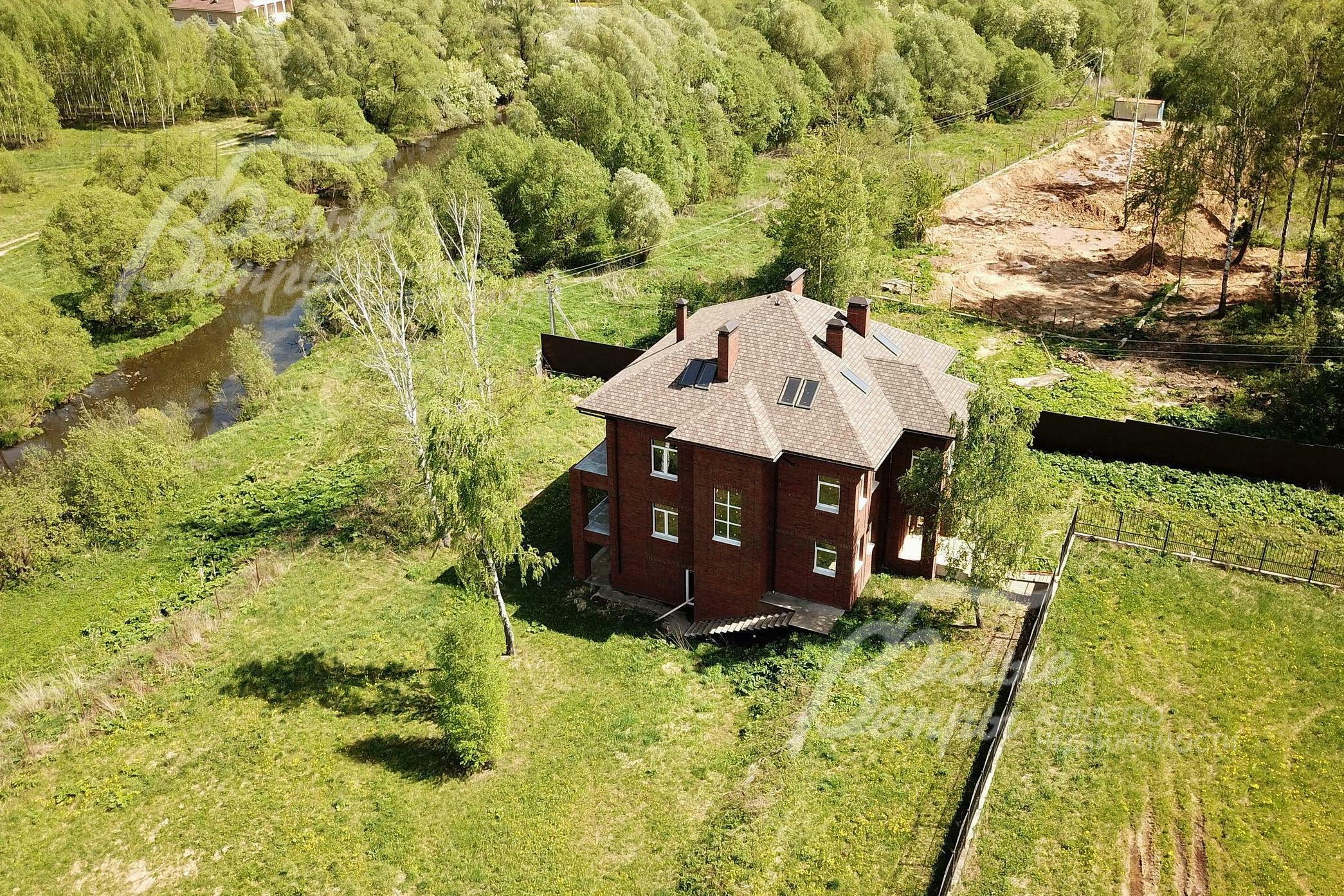 2-этажный коттедж 607 м² без отделки