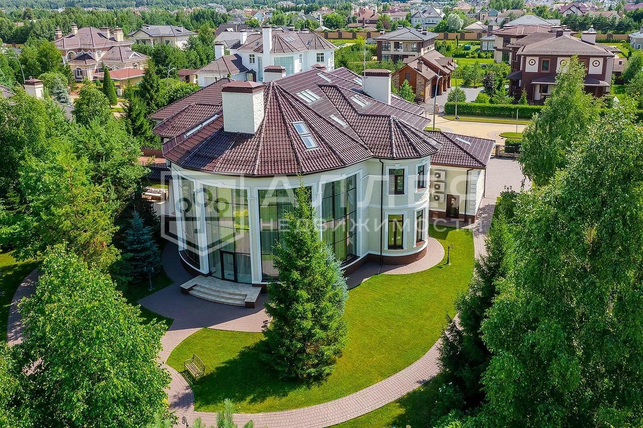 3-этажный коттедж 768 м² с отделкой