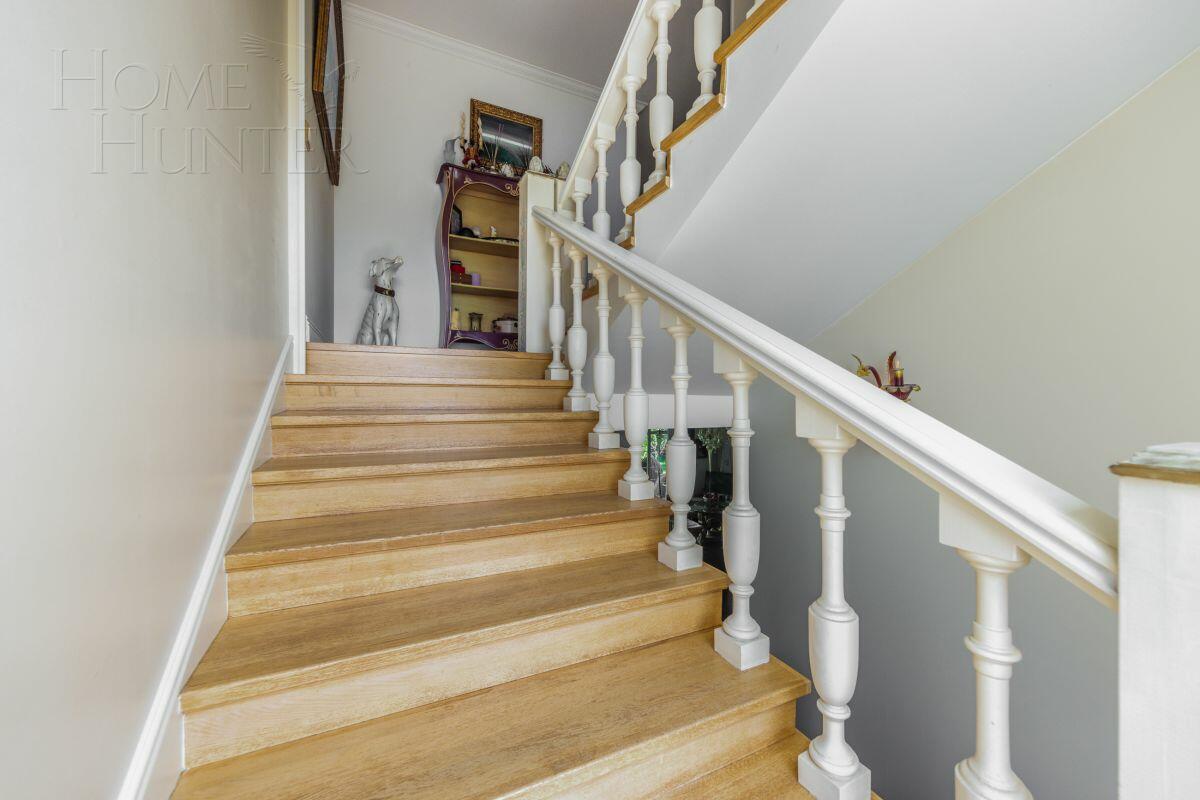 3-этажный таунхаус 250 м² с отделкой