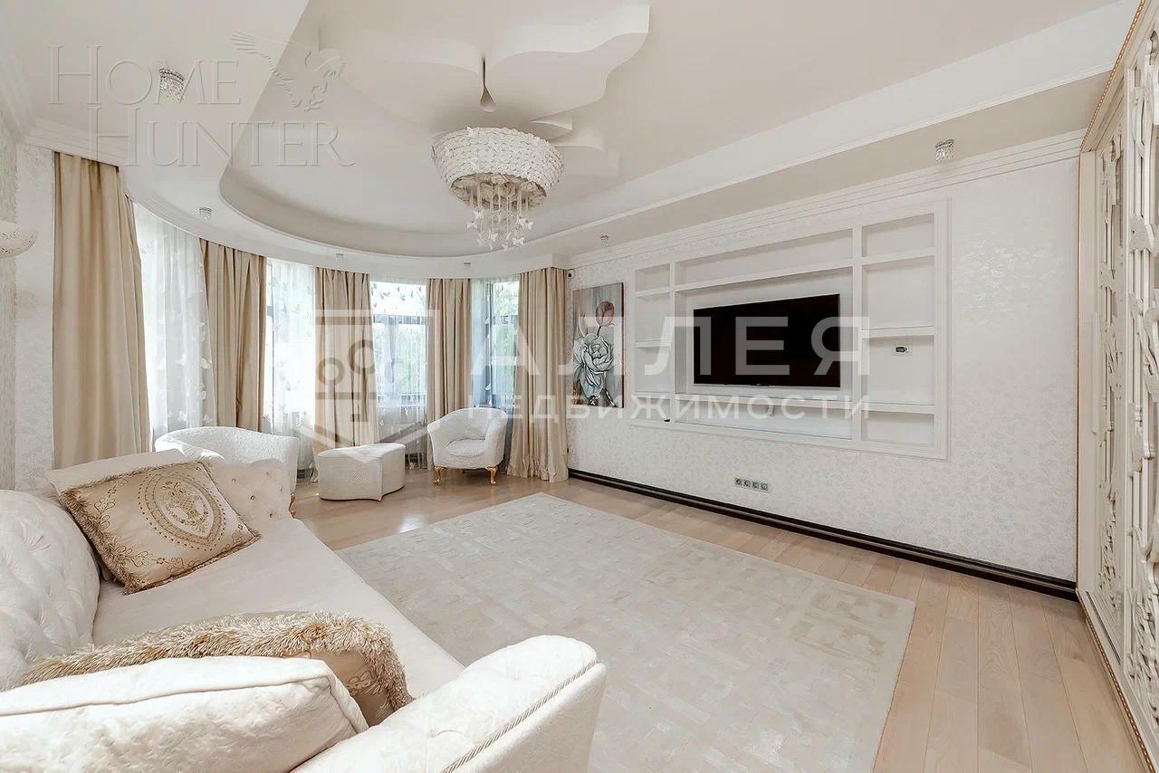 3-этажный коттедж 768 м² с отделкой