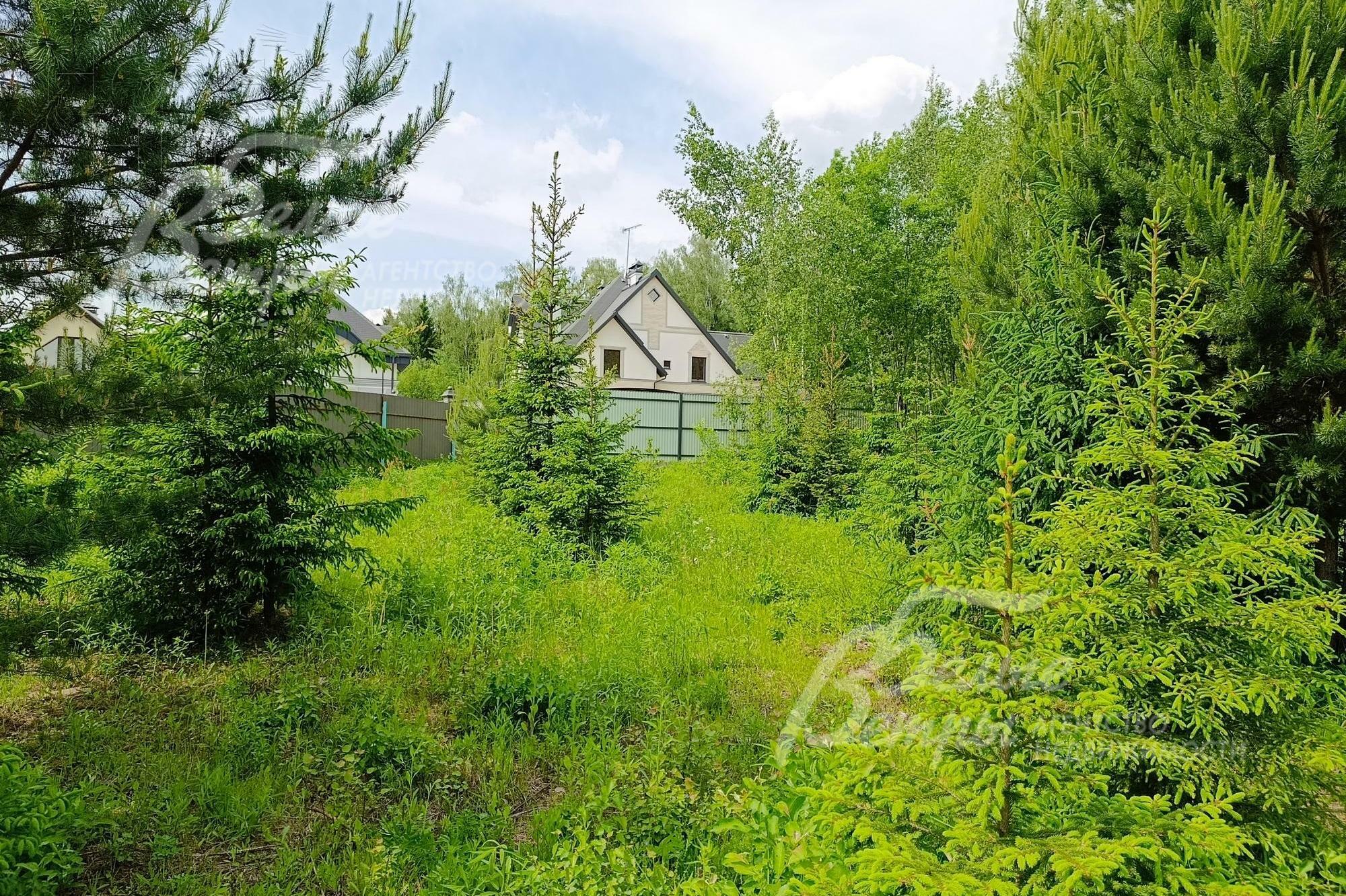 Участок 32.2 сот. в охраняемом поселке