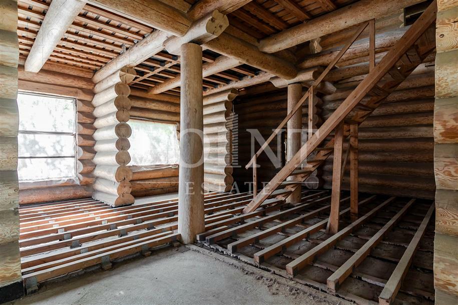 3-этажный коттедж 2 350 м² без отделки