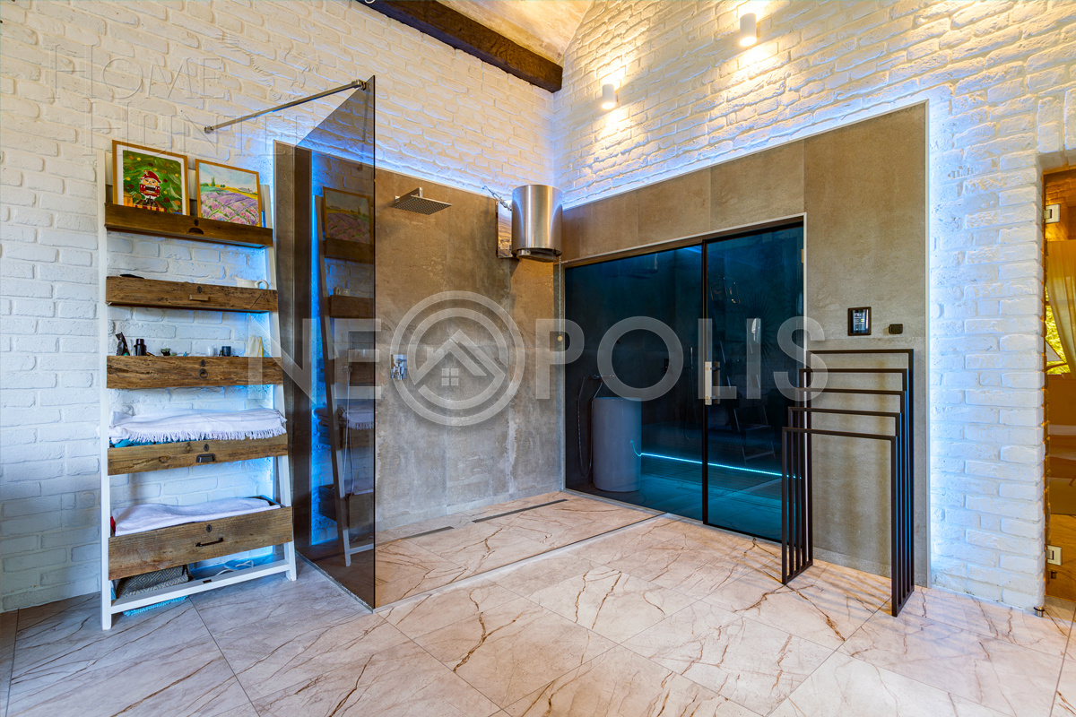 2-этажный коттедж 700 м² с отделкой