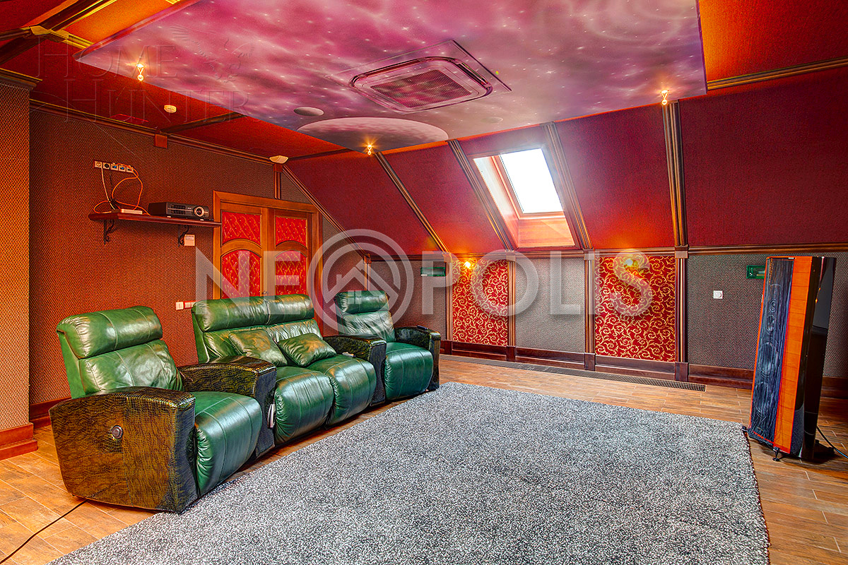 3-этажный коттедж 700 м² с отделкой