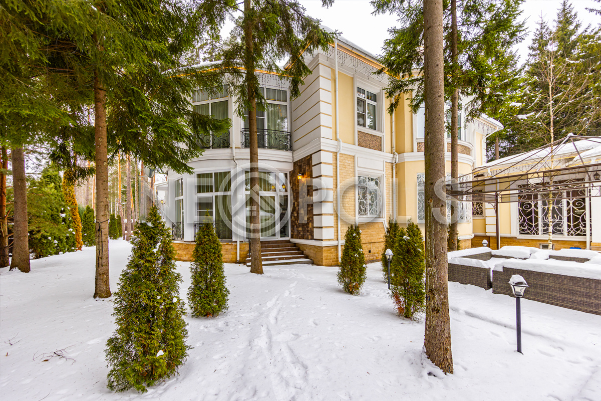 2-этажный коттедж 367 м² с отделкой