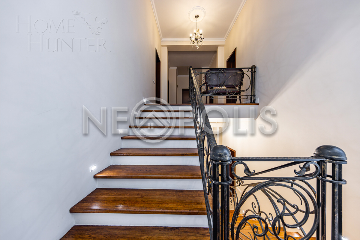 2-этажный коттедж 367 м² с отделкой