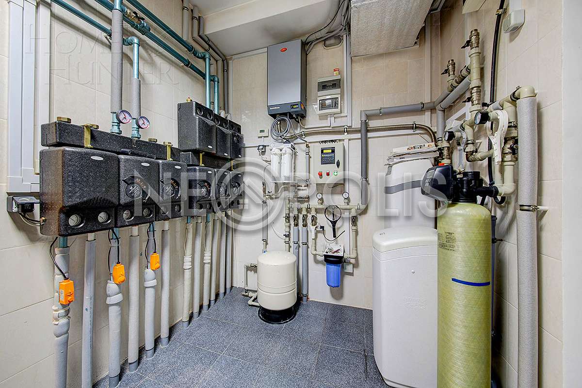 3-этажный коттедж 700 м² с отделкой