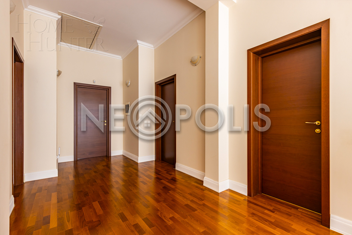 2-этажный коттедж 367 м² с отделкой