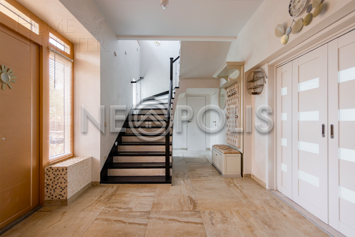 3-этажный коттедж 409.4 м² с отделкой