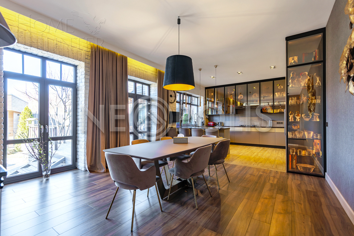 2-этажный коттедж 700 м² с отделкой