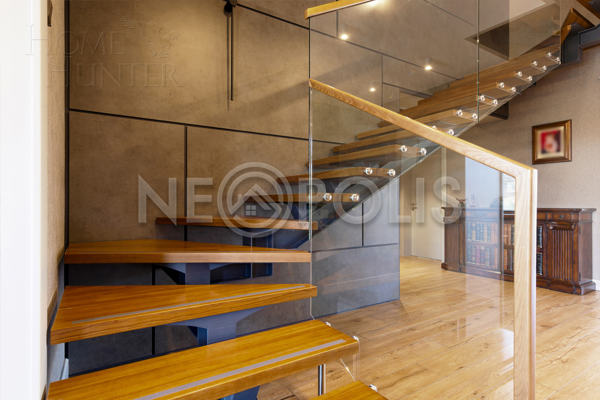 2-этажный коттедж 700 м² с отделкой