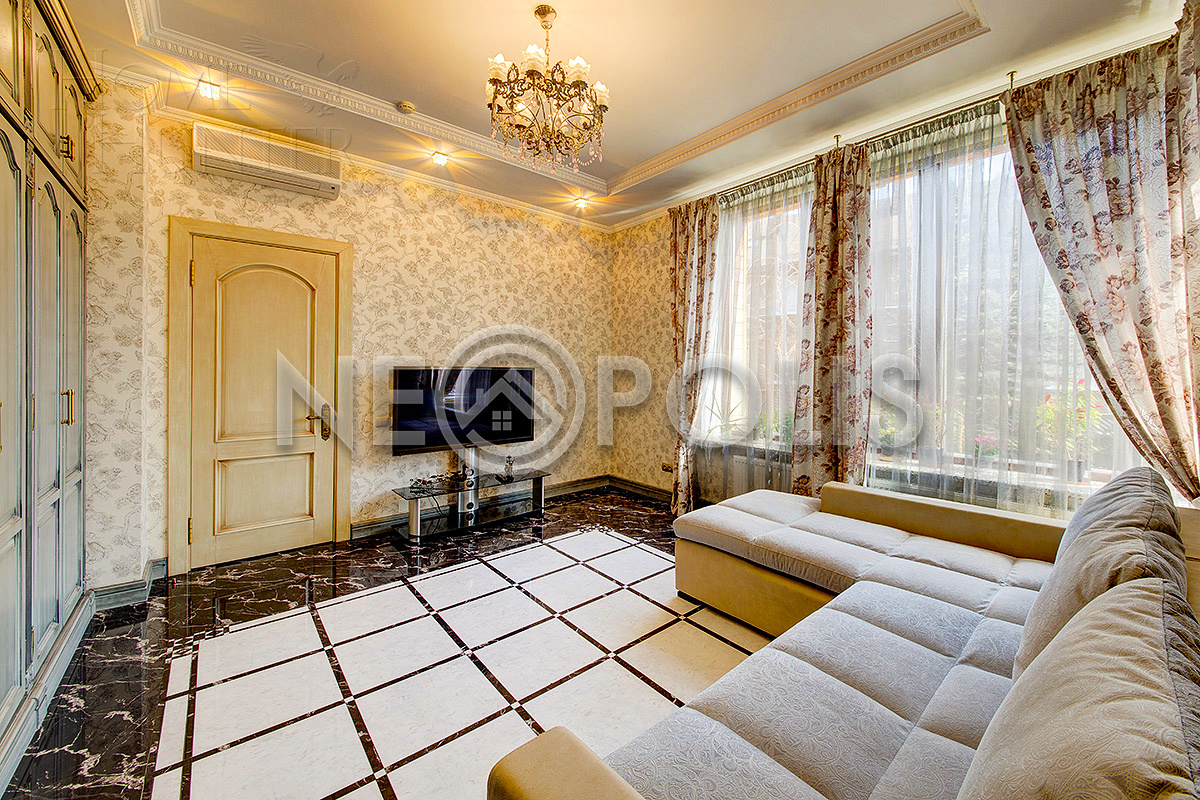 3-этажный коттедж 700 м² с отделкой