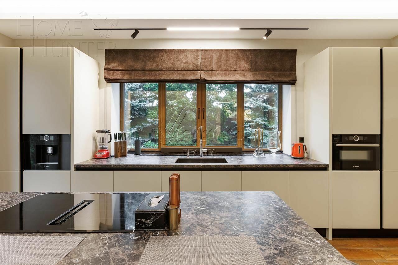 2-этажный коттедж 974 м² с отделкой