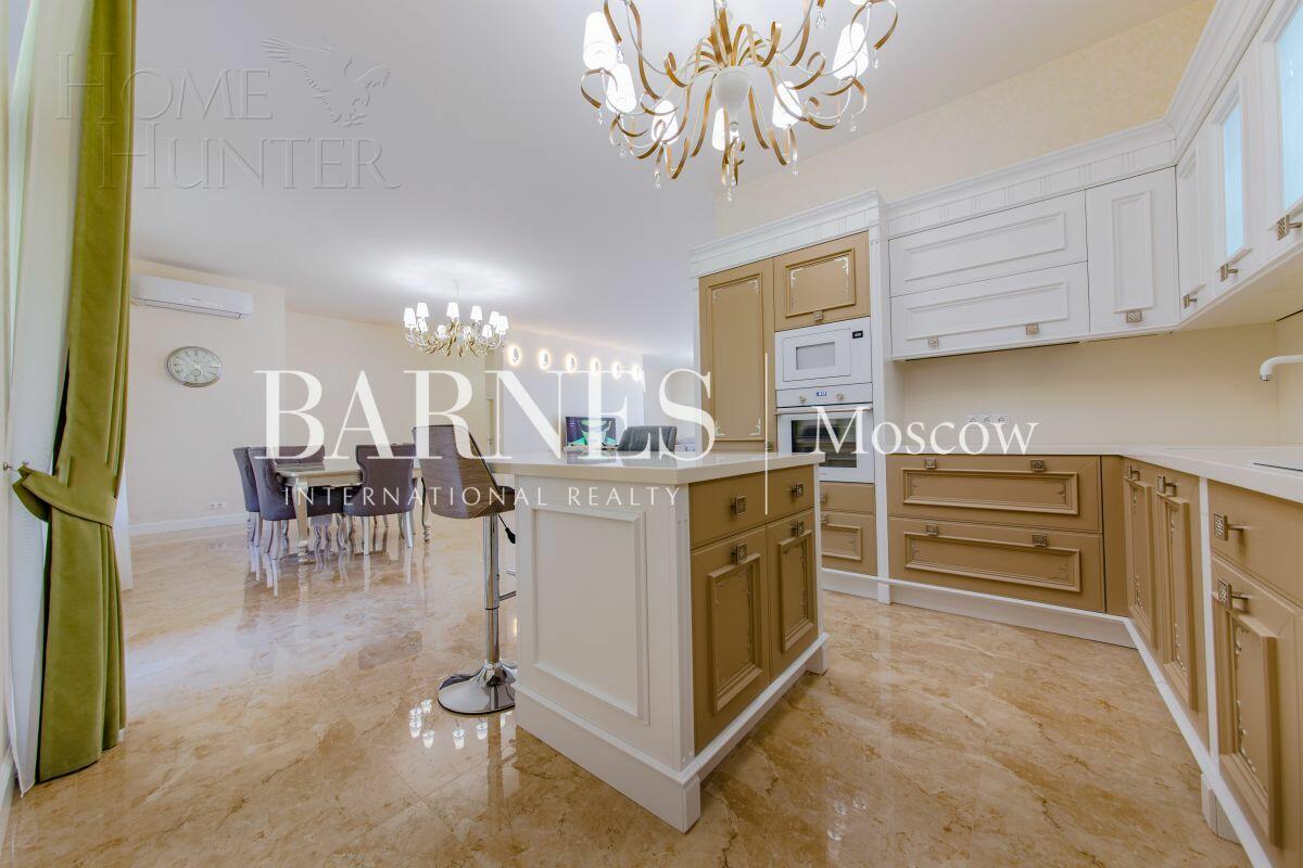 1-этажный коттедж 328 м² с отделкой