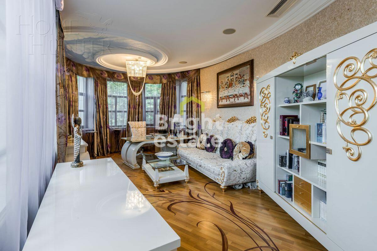 КОТТЕДЖ 3 214.9 м² с отделкой