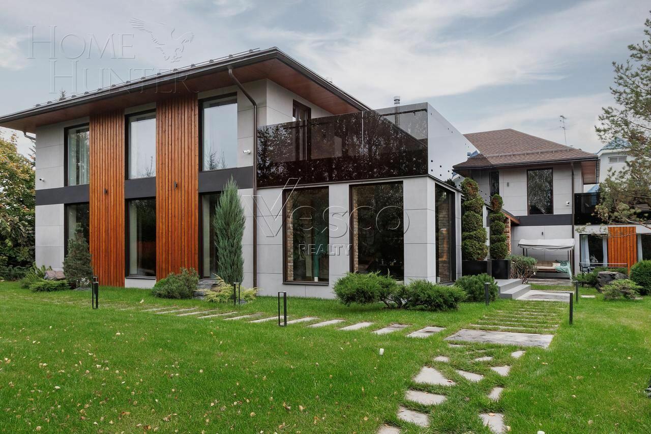 2-этажный коттедж 974 м² с отделкой