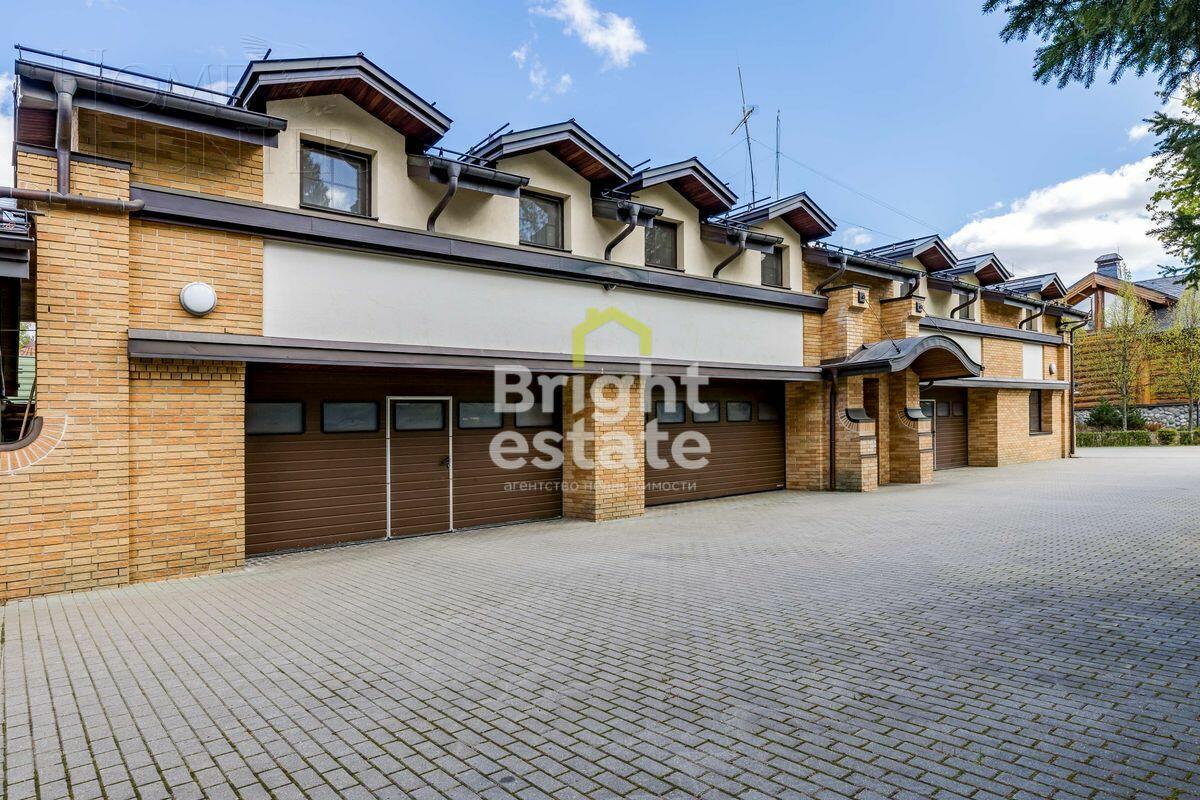 КОТТЕДЖ 3 214.9 м² с отделкой