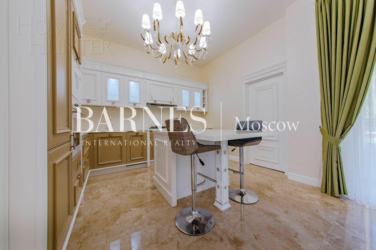 1-этажный коттедж 328 м² с отделкой