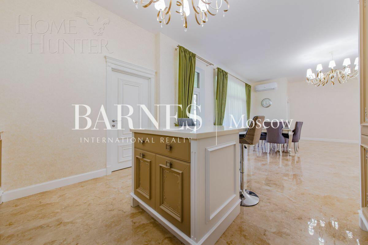 1-этажный коттедж 328 м² с отделкой