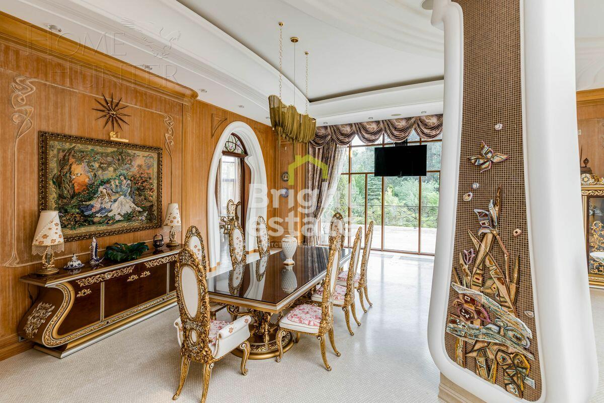 КОТТЕДЖ 3 214.9 м² с отделкой