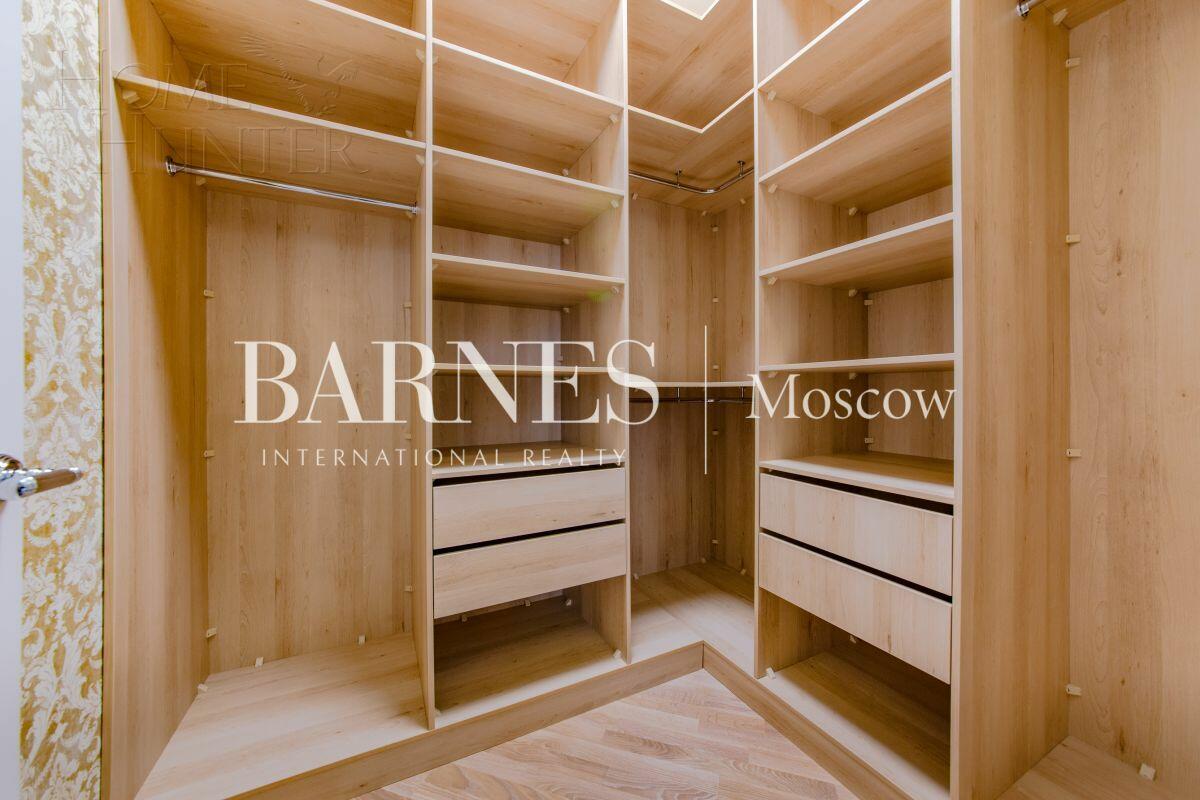 1-этажный коттедж 328 м² с отделкой