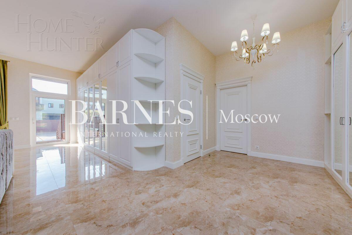 1-этажный коттедж 328 м² с отделкой