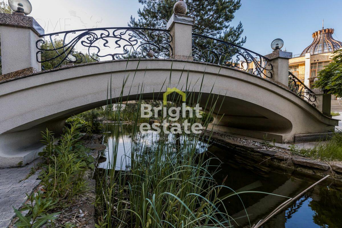 КОТТЕДЖ 3 214.9 м² с отделкой