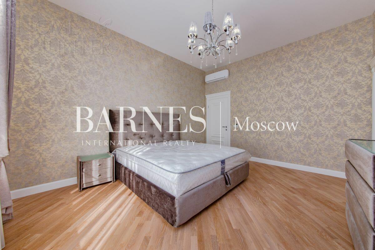 1-этажный коттедж 328 м² с отделкой