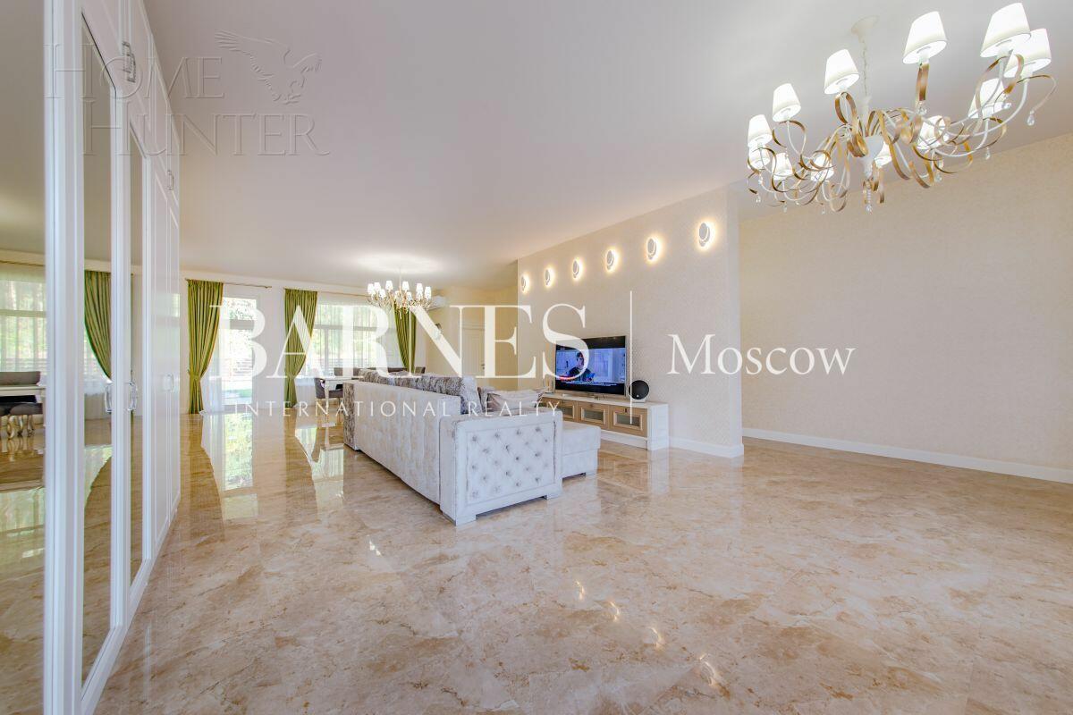 1-этажный коттедж 328 м² с отделкой