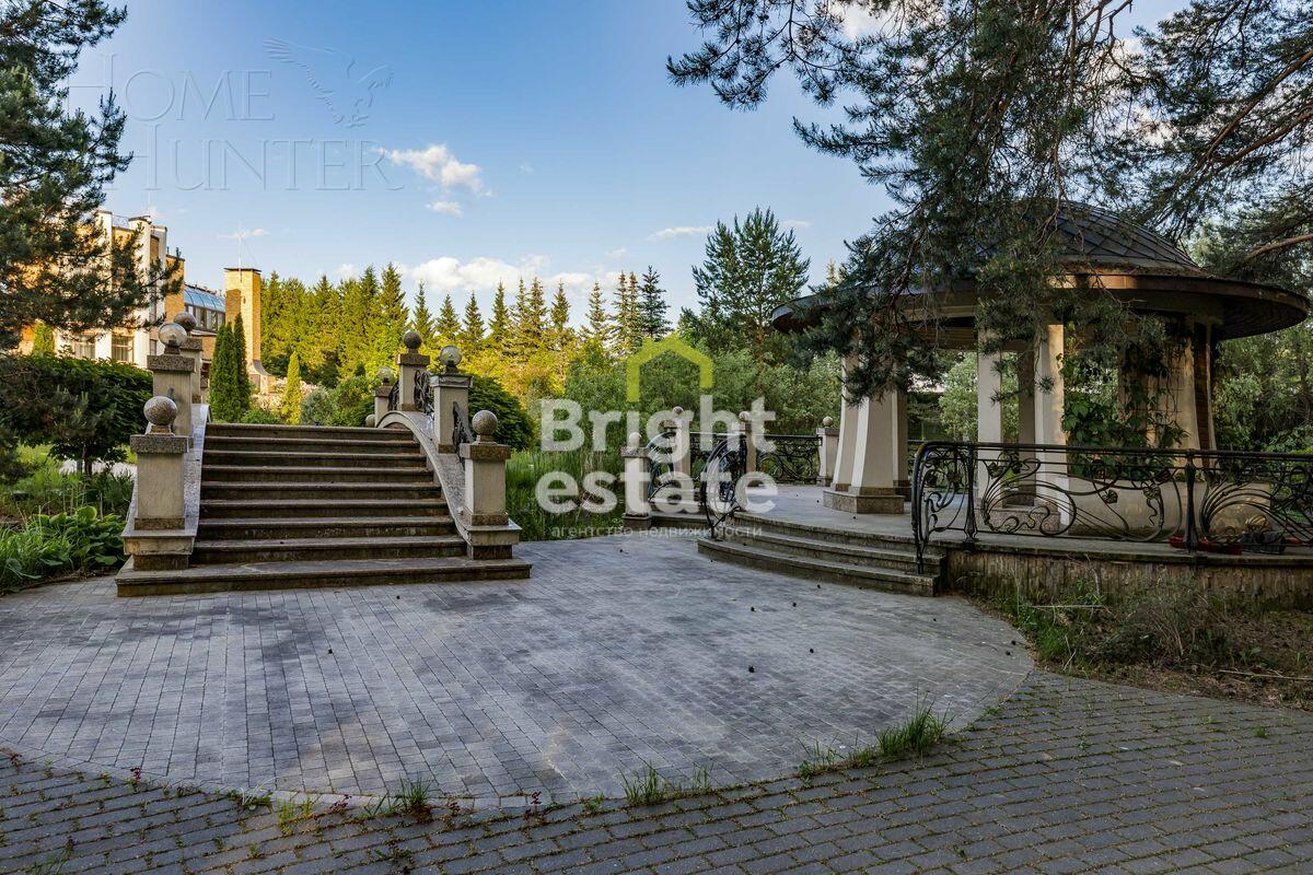 КОТТЕДЖ 3 214.9 м² с отделкой