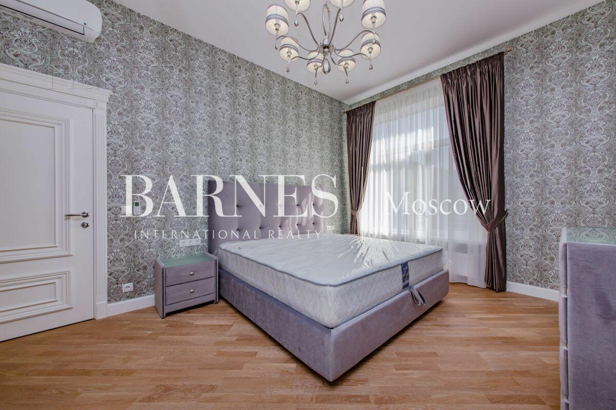 1-этажный коттедж 328 м² с отделкой