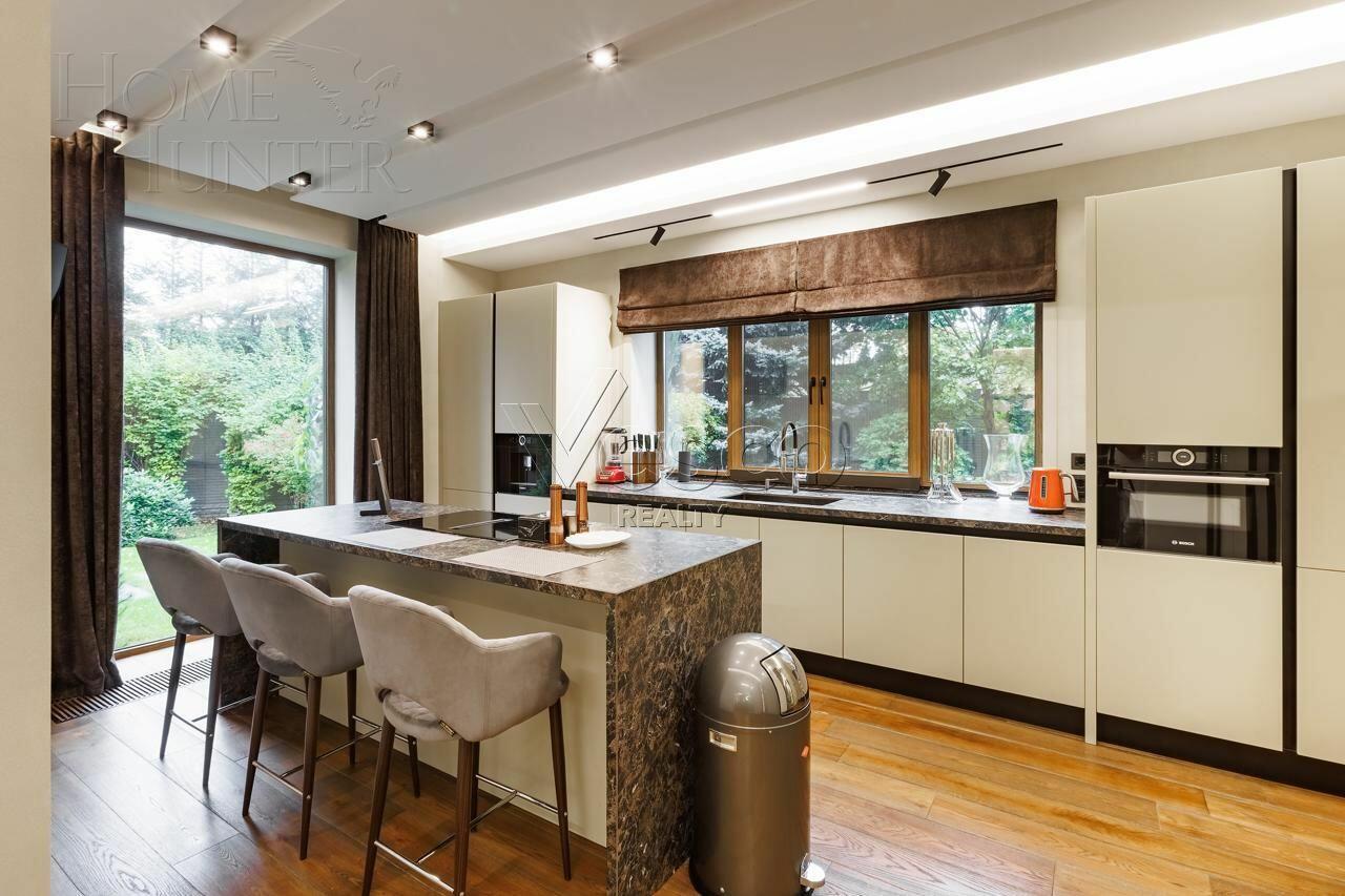 2-этажный коттедж 974 м² с отделкой