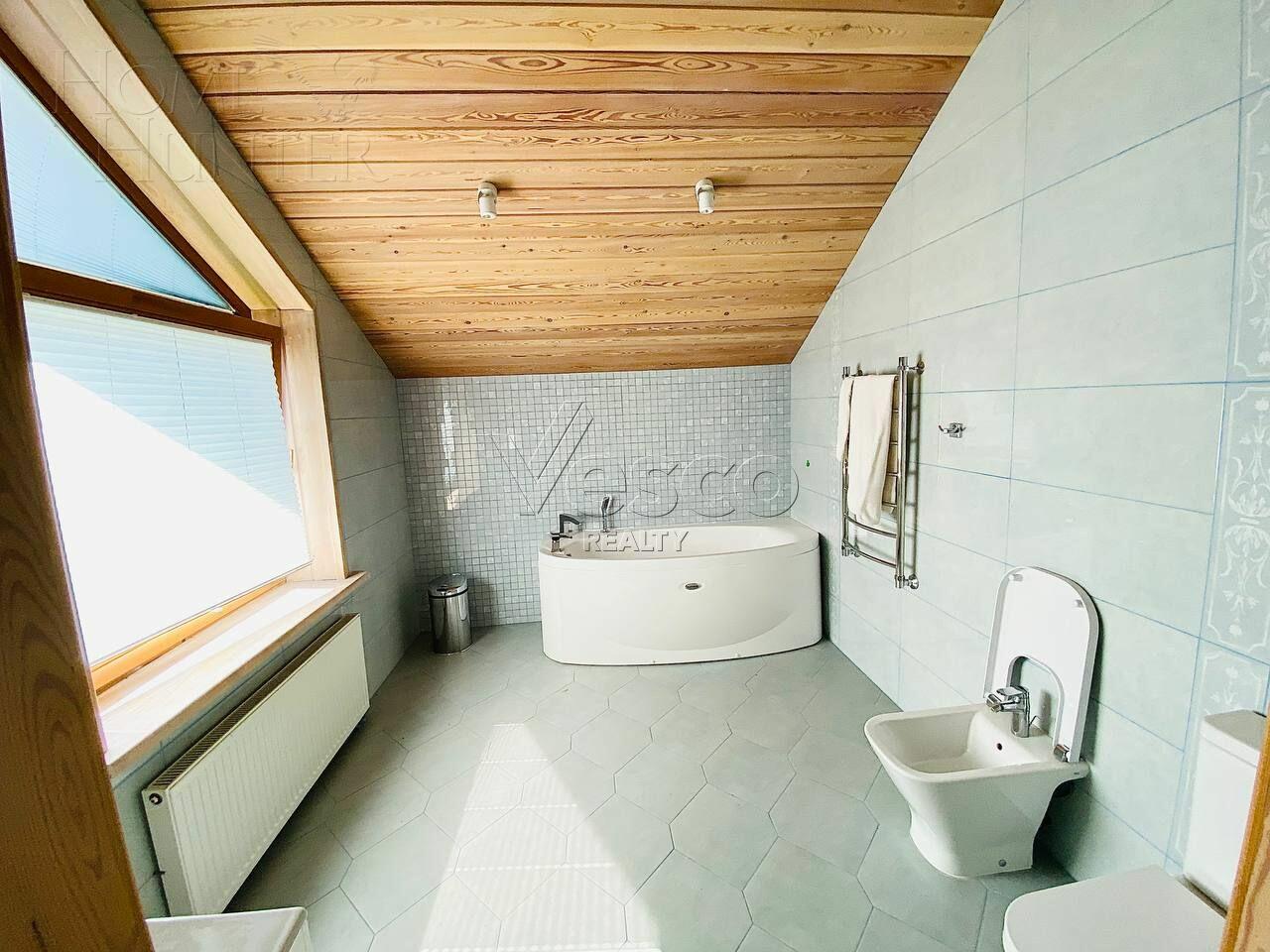 2-этажный коттедж 650 м² с отделкой