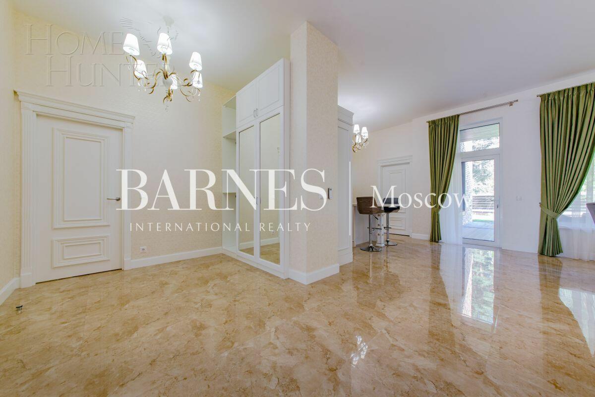 1-этажный коттедж 328 м² с отделкой