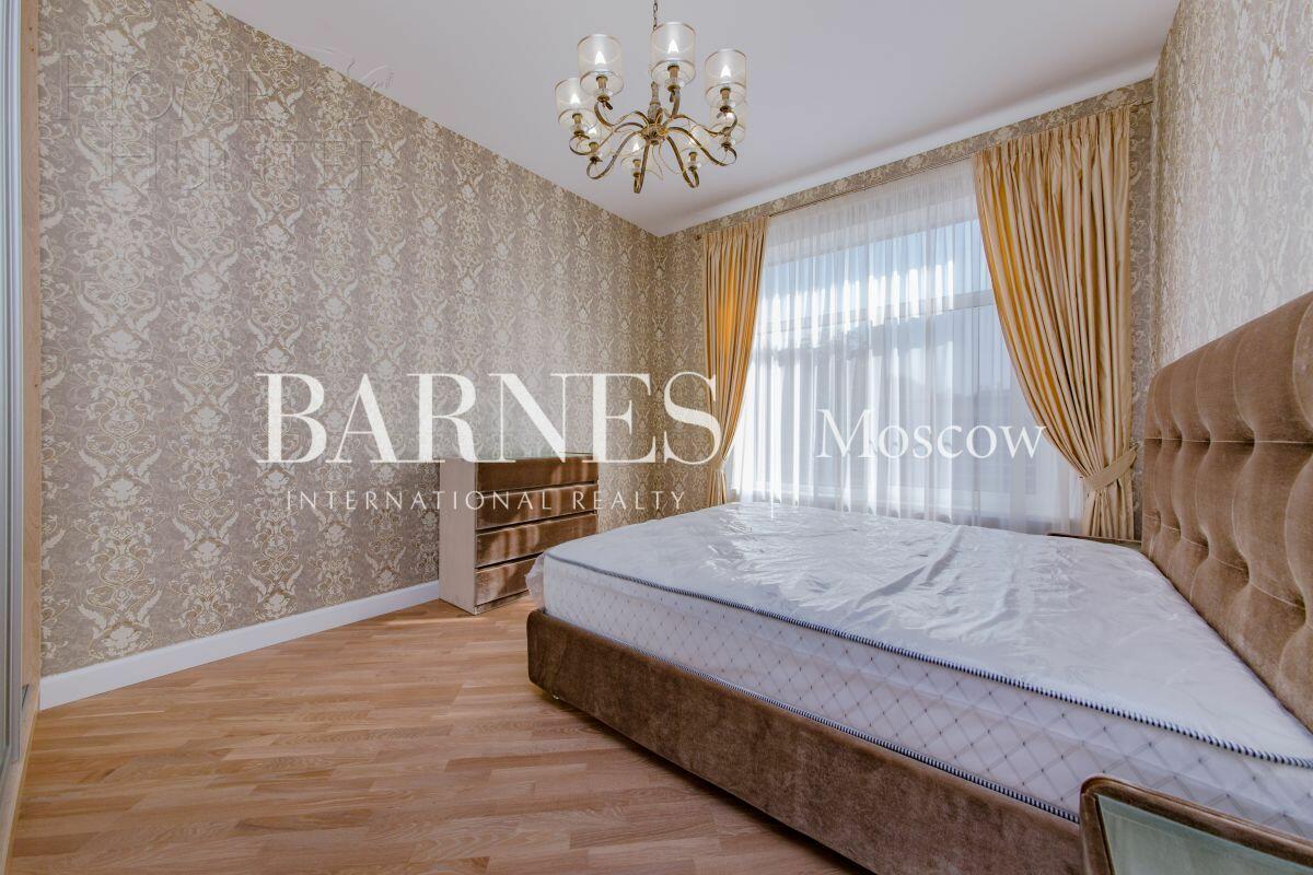 1-этажный коттедж 328 м² с отделкой