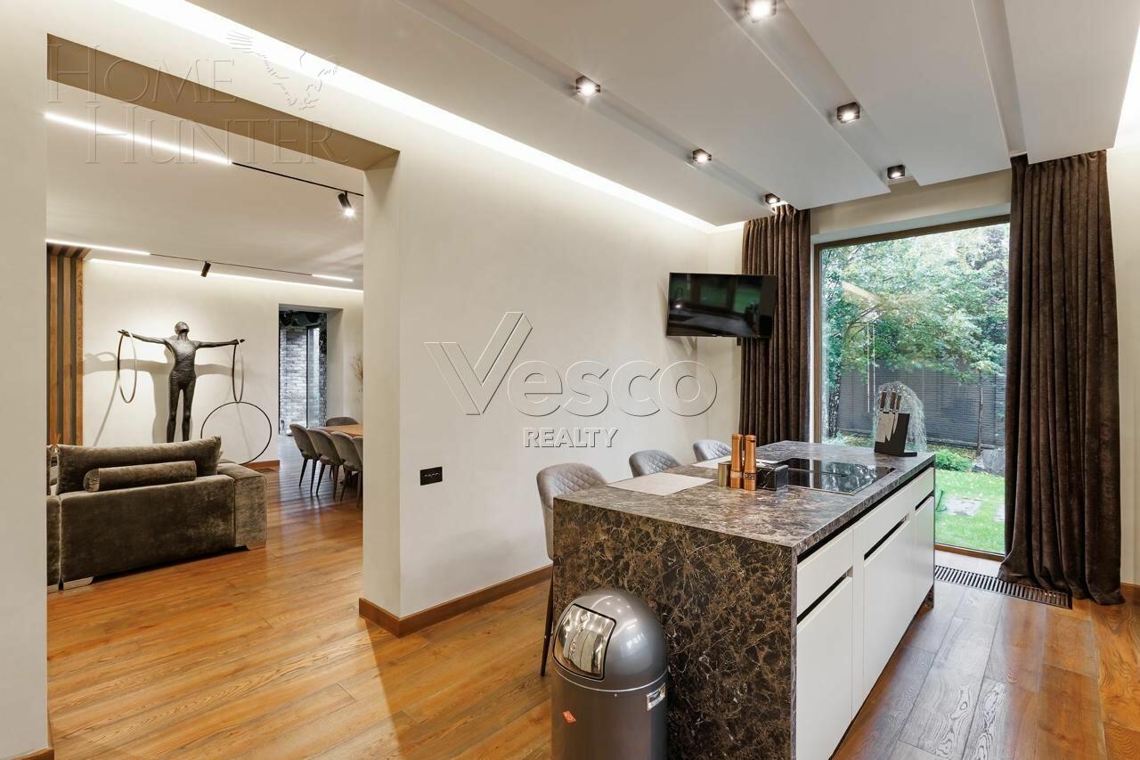 2-этажный коттедж 974 м² с отделкой