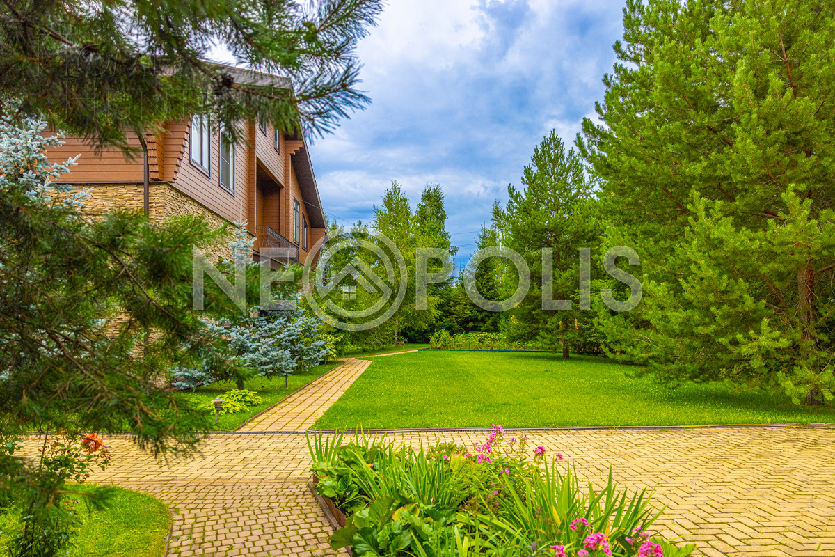 2-этажный коттедж 970 м² с отделкой