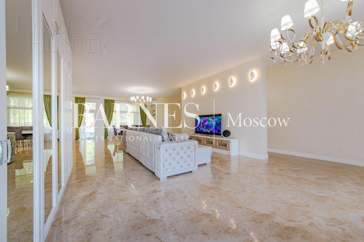 1-этажный коттедж 328 м² с отделкой