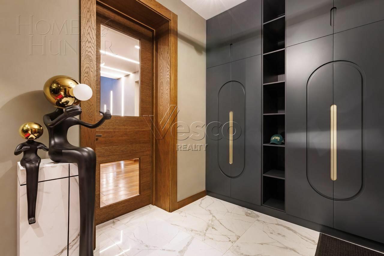 2-этажный коттедж 974 м² с отделкой