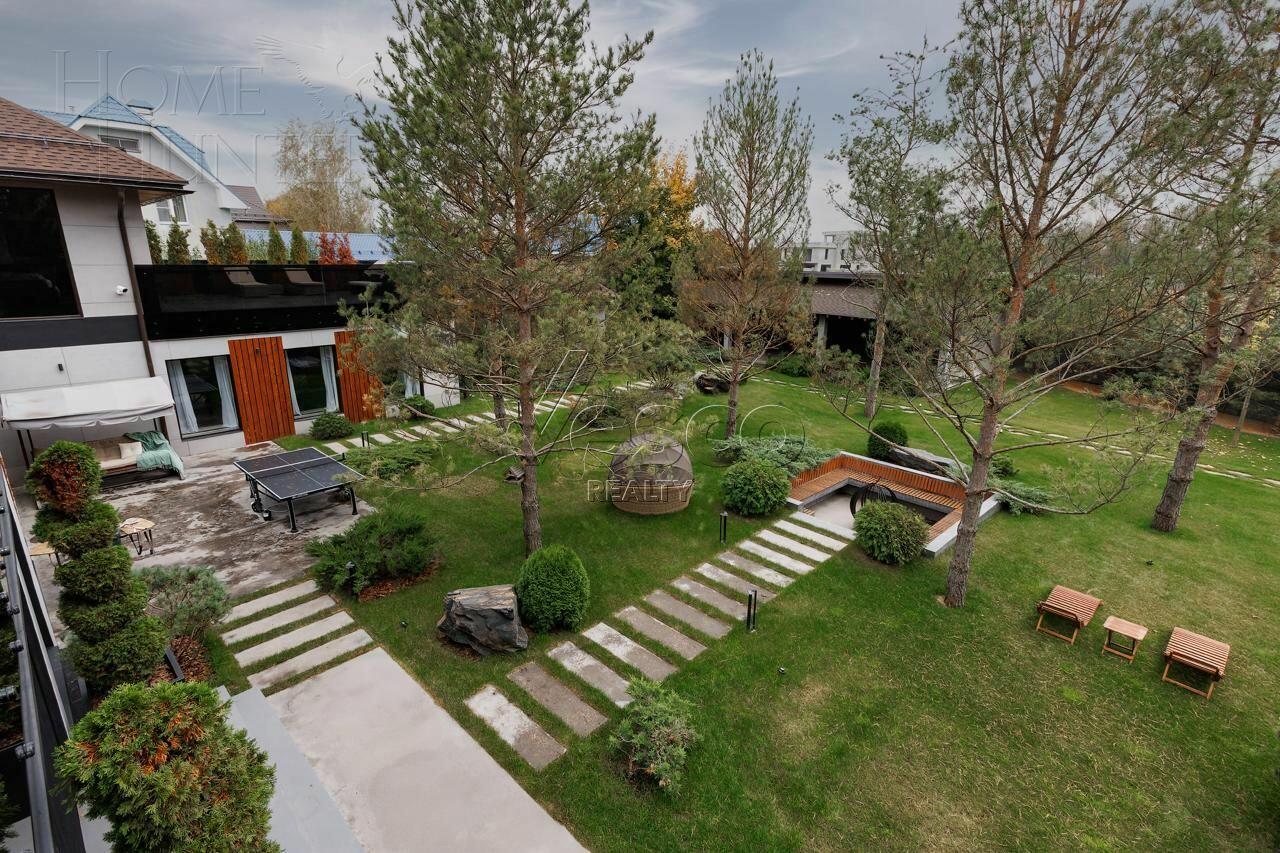 2-этажный коттедж 974 м² с отделкой