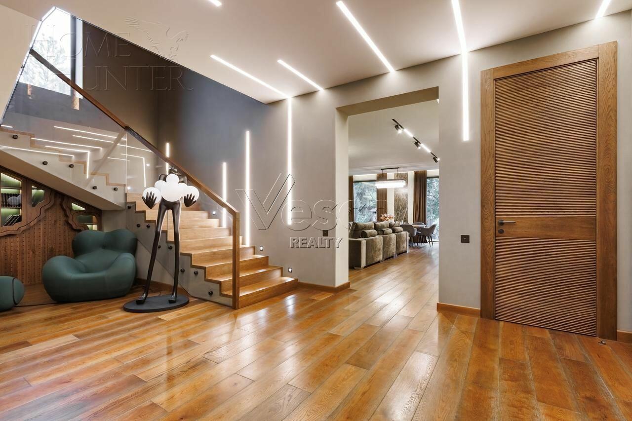 2-этажный коттедж 974 м² с отделкой